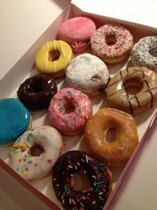 donuts-179248_1280-768x1024