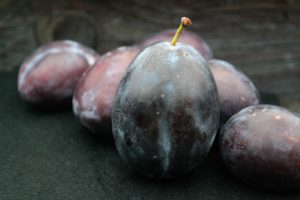 real-plums-225924_1280