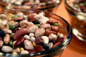 bowls-that-had-been-filled-with-a-variety-of-mixed-dried-beans-725x483